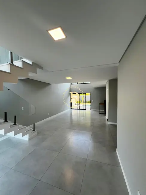 Foto 3 de Casa de Condomínio com 3 quartos à venda, 235m2 em Sao Jose Dos Campos - SP