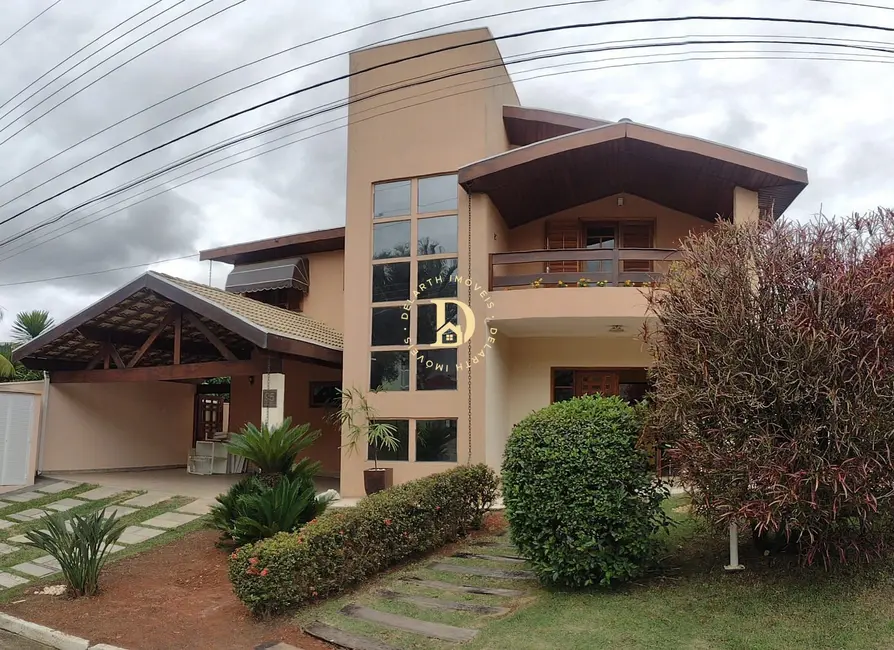 Foto 1 de Casa de Condomínio com 4 quartos à venda, 340m2 em Jardim Coleginho, Jacarei - SP