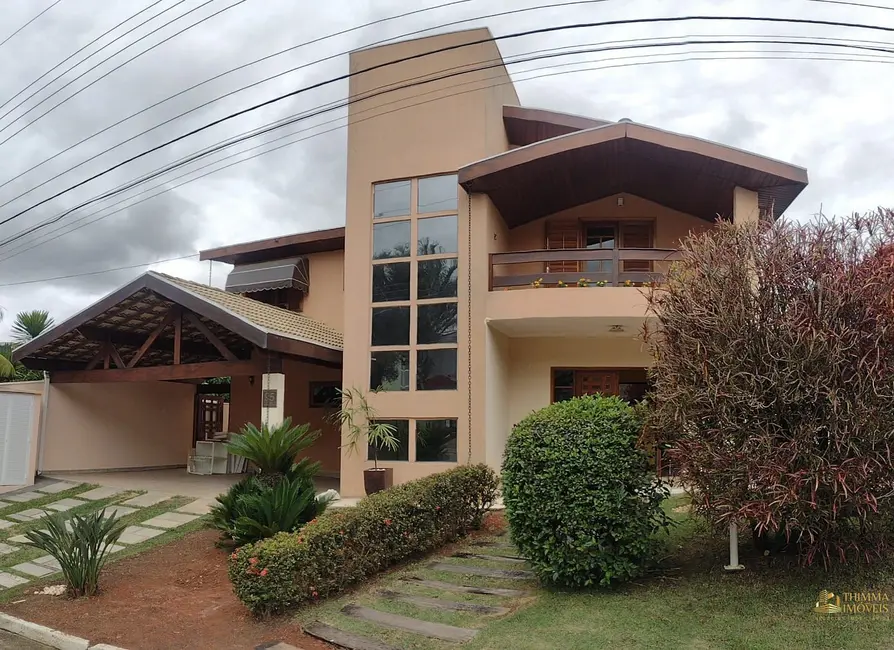 Foto 1 de Casa de Condomínio com 4 quartos para alugar, 340m2 em Jardim Coleginho, Jacarei - SP