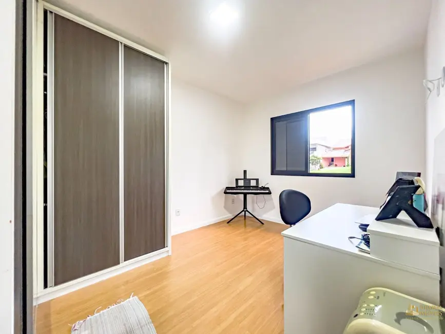 Foto 7 de Casa de Condomínio com 3 quartos à venda, 212m2 em Jardim Residencial Golden Park, Jacarei - SP