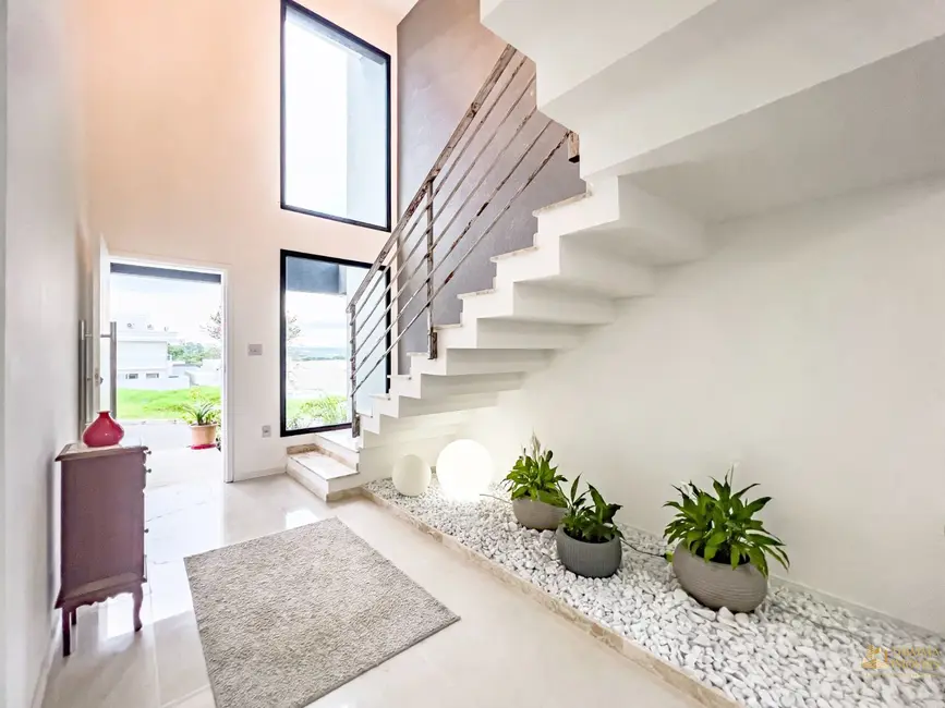 Foto 5 de Casa de Condomínio com 3 quartos à venda, 212m2 em Jardim Residencial Golden Park, Jacarei - SP