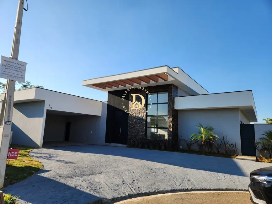 Foto 1 de Casa de Condomínio com 4 quartos à venda, 186m2 em Bairro do Grama, Cacapava - SP