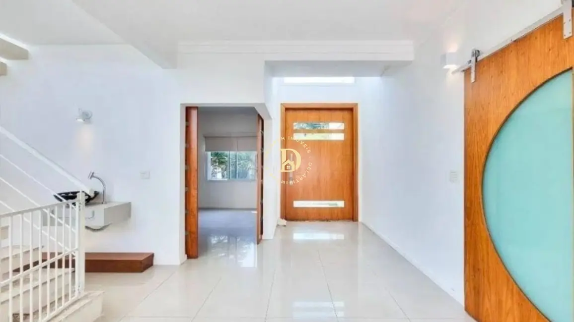 Casa de Condomínio com 4 quartos à venda, 330m2 em Sao Jose Dos Campos - SP - imagem 4 Foto 4 de Casa de Condomínio com 4 quartos à venda, 330m2 em Sao Jose Dos Campos - SP