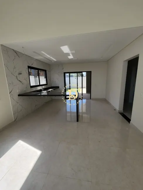 Foto 2 de Casa de Condomínio com 3 quartos à venda, 150m2 em Bairro do Grama, Cacapava - SP
