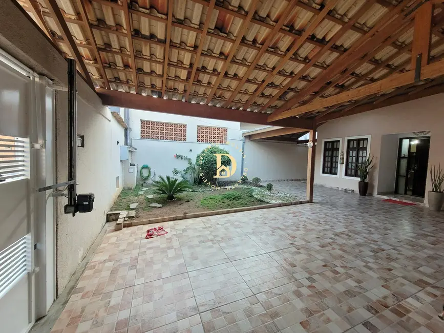 Foto 1 de Casa com 2 quartos à venda, 252m2 em Sao Jose Dos Campos - SP