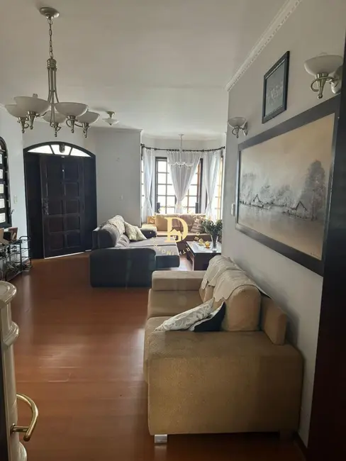 Foto 5 de Casa de Condomínio com 4 quartos para alugar, 375m2 em Vila Zezé, Jacarei - SP