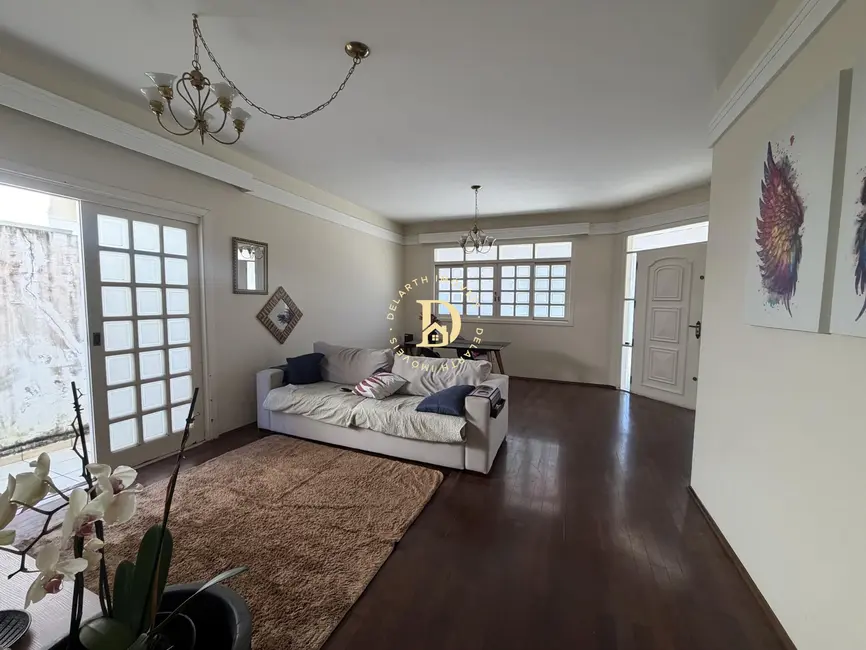 Foto 2 de Casa com 3 quartos à venda, 113m2 em Sao Jose Dos Campos - SP