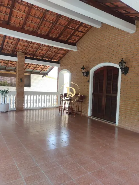 Foto 2 de Casa com 3 quartos à venda, 184m2 em Sao Jose Dos Campos - SP