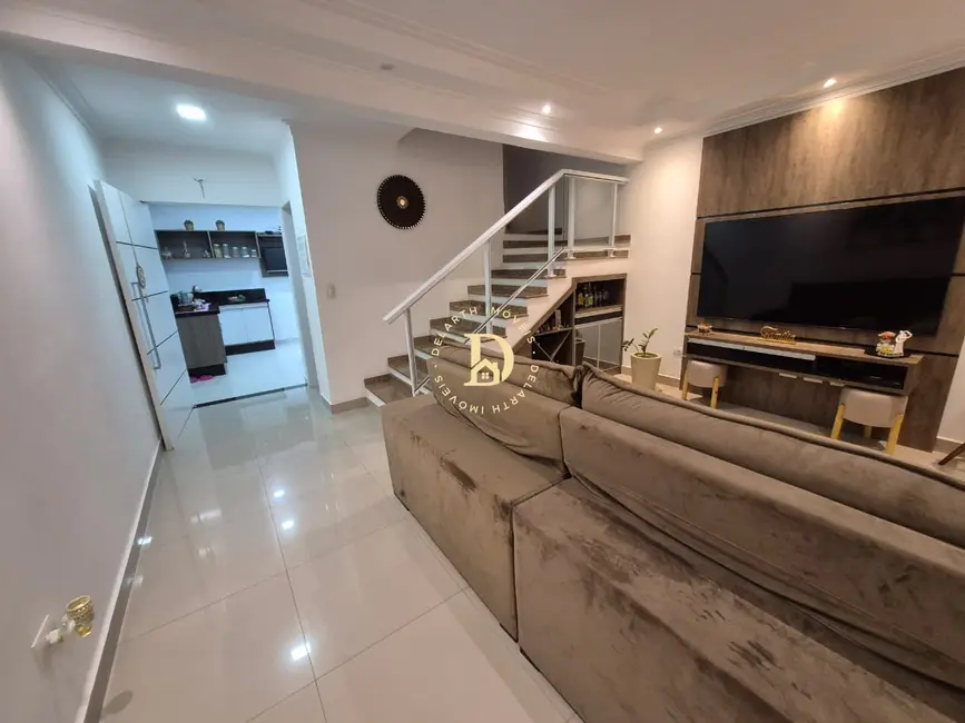 Foto 1 de Casa de Condomínio com 2 quartos à venda, 106m2 em Jardim Califórnia, Jacarei - SP