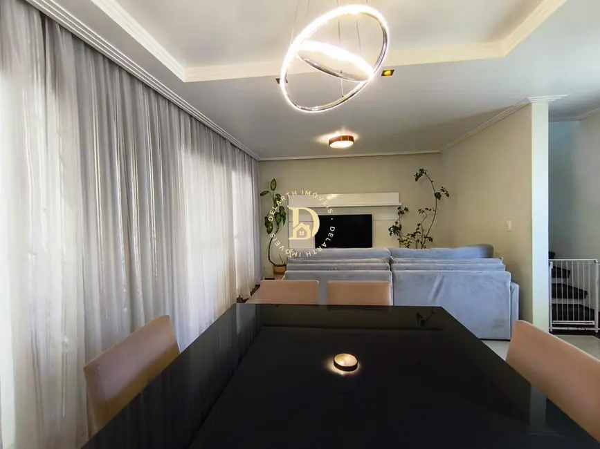 Foto 4 de Casa de Condomínio com 3 quartos à venda, 175m2 em Loteamento Villa Branca, Jacarei - SP