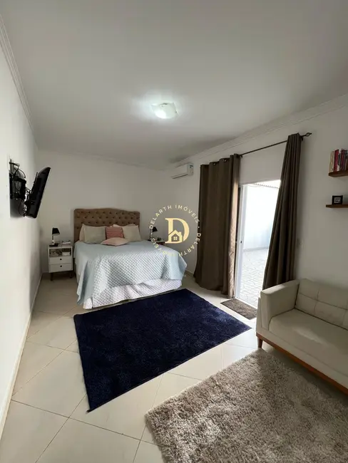 Foto 5 de Casa com 3 quartos à venda, 150m2 em Loteamento Villa Branca, Jacarei - SP
