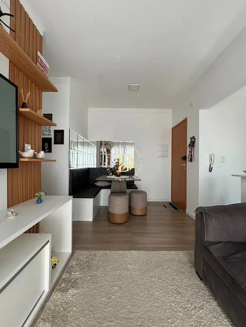 Foto 2 de Apartamento com 2 quartos à venda, 63m2 em Centro, Jacarei - SP