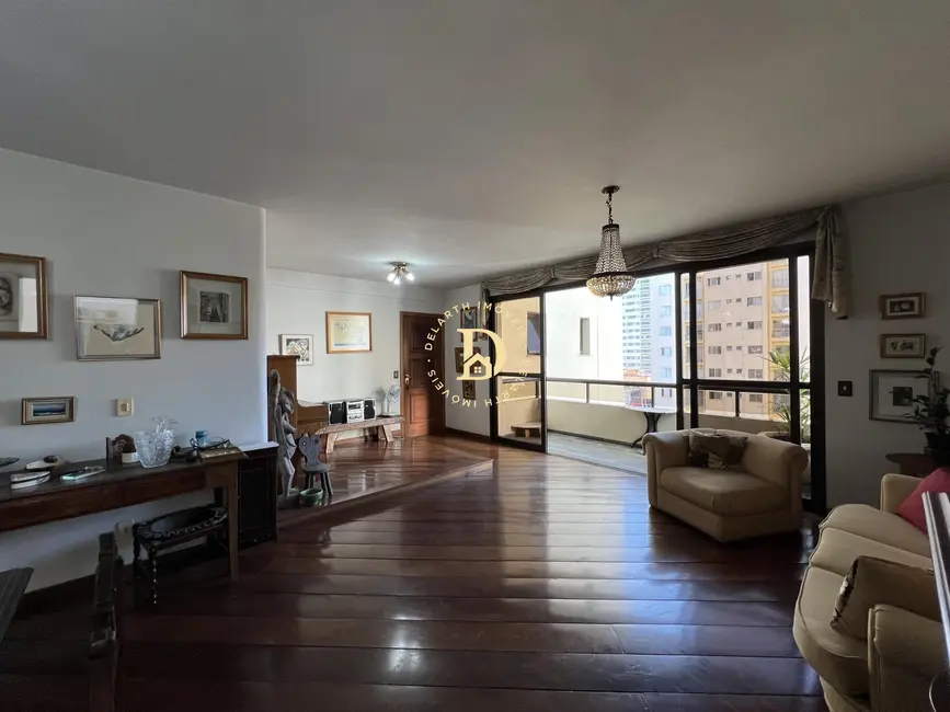 Apartamento com 3 quartos para alugar, 153m2 em Sao Jose Dos Campos - SP - imagem 1 Foto 1 de Apartamento com 3 quartos para alugar, 153m2 em Sao Jose Dos Campos - SP