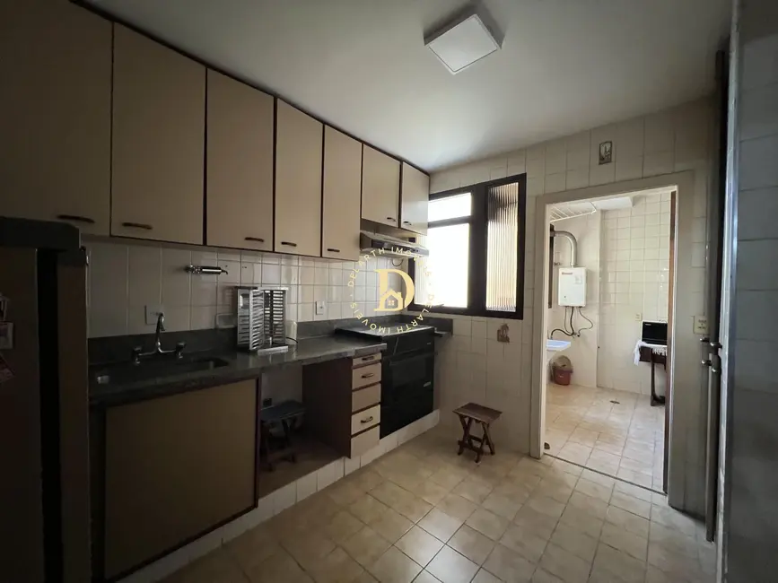 Apartamento com 3 quartos para alugar, 153m2 em Sao Jose Dos Campos - SP - imagem 6 Foto 6 de Apartamento com 3 quartos para alugar, 153m2 em Sao Jose Dos Campos - SP