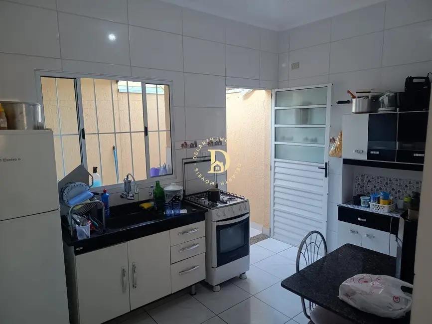 Casa de Condomínio com 2 quartos para alugar, 64m2 em Cidade Salvador, Jacarei - SP - imagem 4 Foto 4 de Casa de Condomínio com 2 quartos para alugar, 64m2 em Cidade Salvador, Jacarei - SP