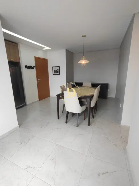 Apartamento com 3 quartos para alugar, 72m2 em Centro, Jacarei - SP - imagem 4 Foto 4 de Apartamento com 3 quartos para alugar, 72m2 em Centro, Jacarei - SP