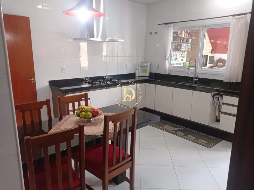 Foto 4 de Casa de Condomínio com 4 quartos à venda, 284m2 em Jacarei - SP