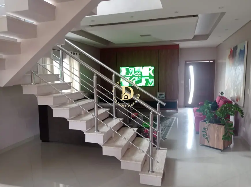 Foto 2 de Casa de Condomínio com 4 quartos à venda, 284m2 em Jacarei - SP