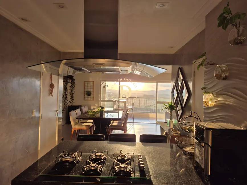 Apartamento com 3 quartos à venda, 156m2 em Sao Jose Dos Campos - SP - imagem 4 Foto 4 de Apartamento com 3 quartos à venda, 156m2 em Sao Jose Dos Campos - SP