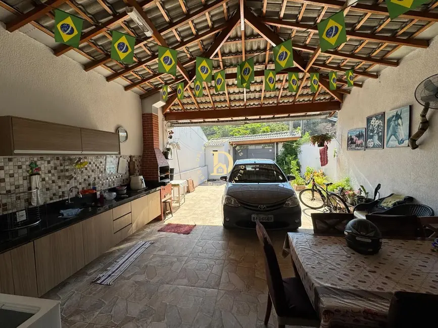 Foto 3 de Sobrado com 3 quartos à venda, 175m2 em Sao Jose Dos Campos - SP