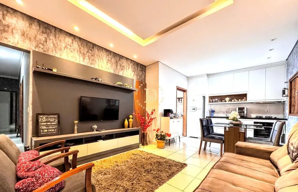 Foto 1 de Casa com 3 quartos à venda, 120m2 em Loteamento Villa Branca, Jacarei - SP