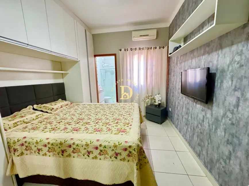 Foto 8 de Casa com 3 quartos à venda, 120m2 em Loteamento Villa Branca, Jacarei - SP