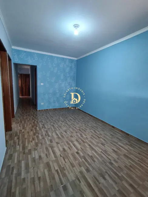 Casa com 4 quartos para alugar, 146m2 em Vila Aprazível, Jacarei - SP - imagem 2 Foto 2 de Casa com 4 quartos para alugar, 146m2 em Vila Aprazível, Jacarei - SP