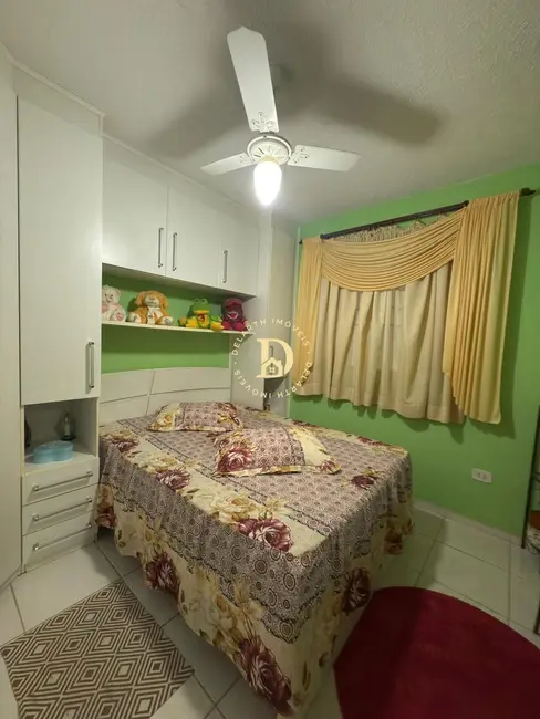 Foto 9 de Casa de Condomínio com 2 quartos à venda, 42m2 em Jardim Paraíso, Jacarei - SP