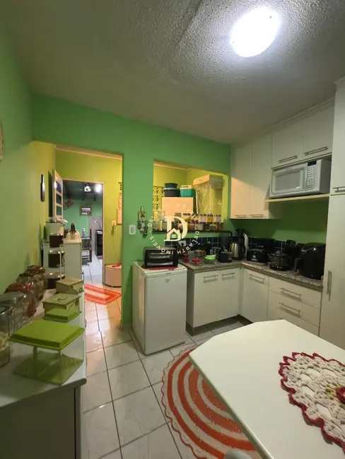 Foto 5 de Casa de Condomínio com 2 quartos à venda, 42m2 em Jardim Paraíso, Jacarei - SP