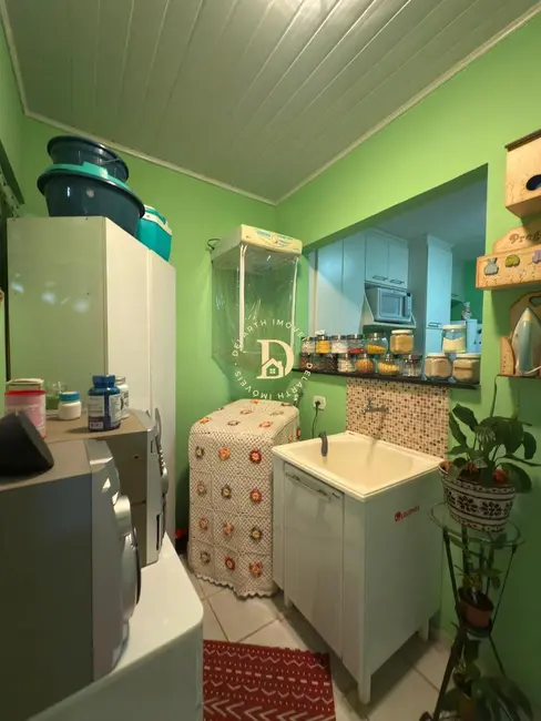 Foto 6 de Casa de Condomínio com 2 quartos à venda, 42m2 em Jardim Paraíso, Jacarei - SP