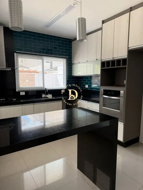 Casa de Condomínio com 4 quartos para alugar, 233m2 em Sao Jose Dos Campos - SP - imagem 2 Foto 2 de Casa de Condomínio com 4 quartos para alugar, 233m2 em Sao Jose Dos Campos - SP