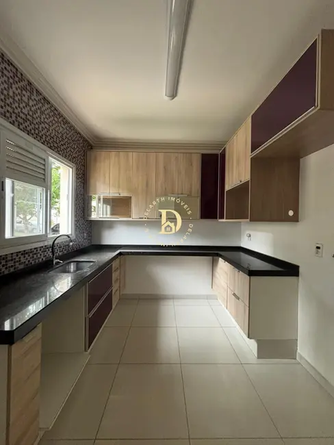 Foto 4 de Casa de Condomínio com 3 quartos à venda, 90m2 em Jardim Santa Maria, Jacarei - SP