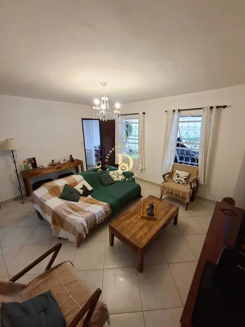 Foto 2 de Casa com 4 quartos à venda, 110m2 em Sao Jose Dos Campos - SP