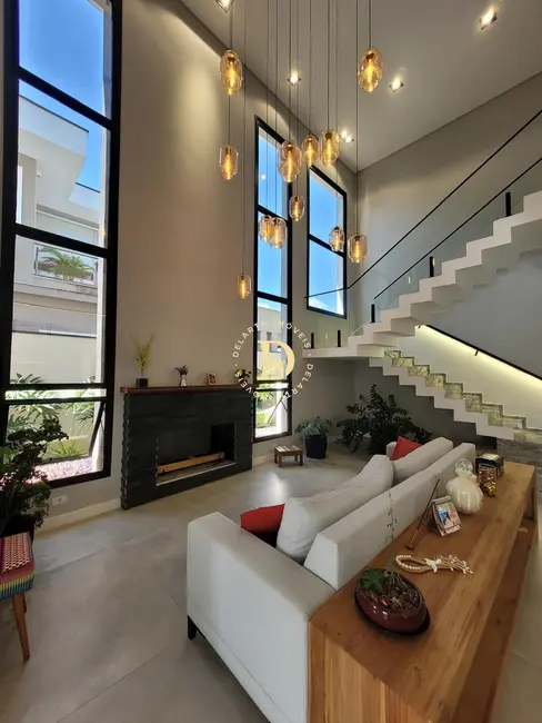 Foto 3 de Casa de Condomínio com 4 quartos à venda, 340m2 em Sao Jose Dos Campos - SP