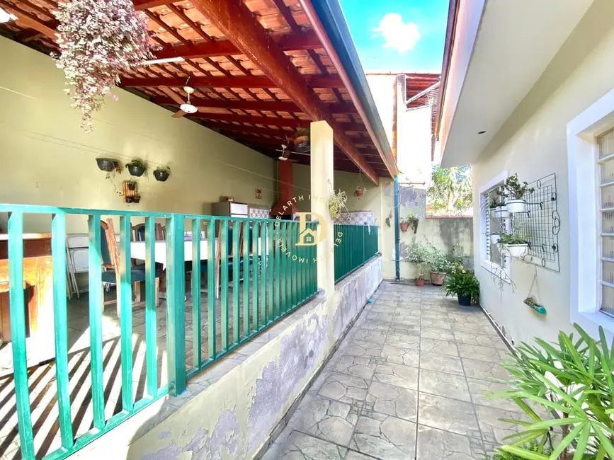 Foto 5 de Casa com 4 quartos à venda, 230m2 em Sao Jose Dos Campos - SP