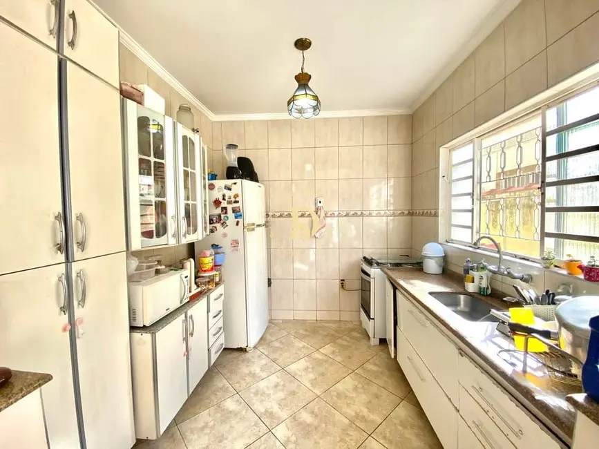 Foto 7 de Casa com 4 quartos à venda, 230m2 em Sao Jose Dos Campos - SP