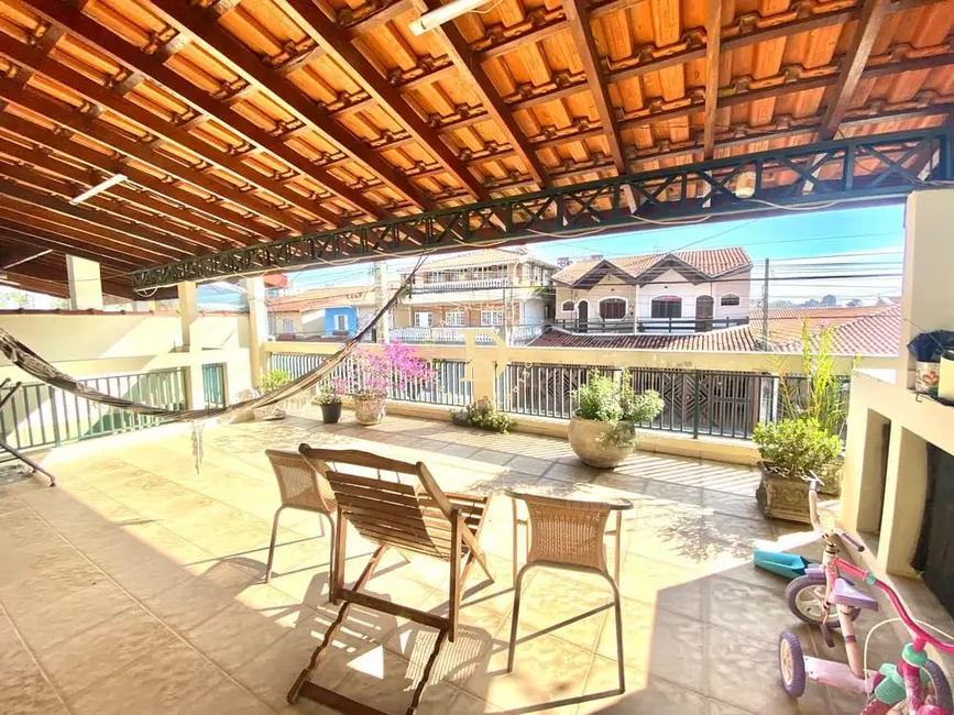 Foto 1 de Casa com 4 quartos à venda, 230m2 em Sao Jose Dos Campos - SP