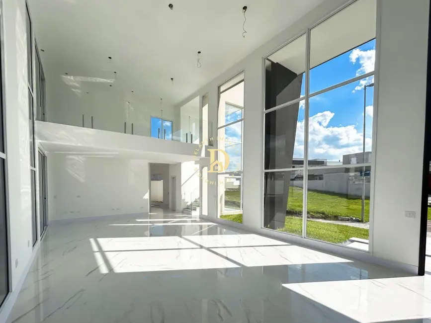 Casa de Condomínio com 4 quartos para alugar, 700m2 em Sao Jose Dos Campos - SP - imagem 6 Foto 6 de Casa de Condomínio com 4 quartos para alugar, 700m2 em Sao Jose Dos Campos - SP