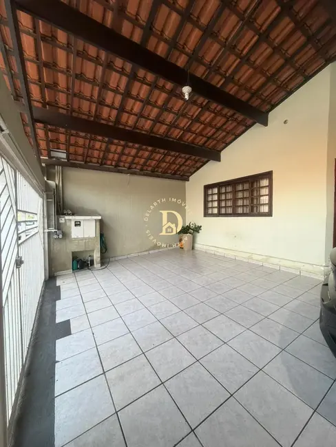 Foto 1 de Casa com 3 quartos à venda, 102m2 em Loteamento Villa Branca, Jacarei - SP