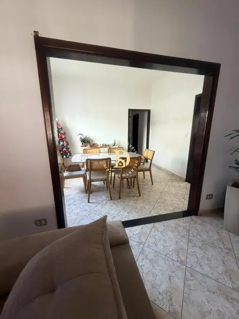 Foto 6 de Casa com 3 quartos à venda, 102m2 em Loteamento Villa Branca, Jacarei - SP