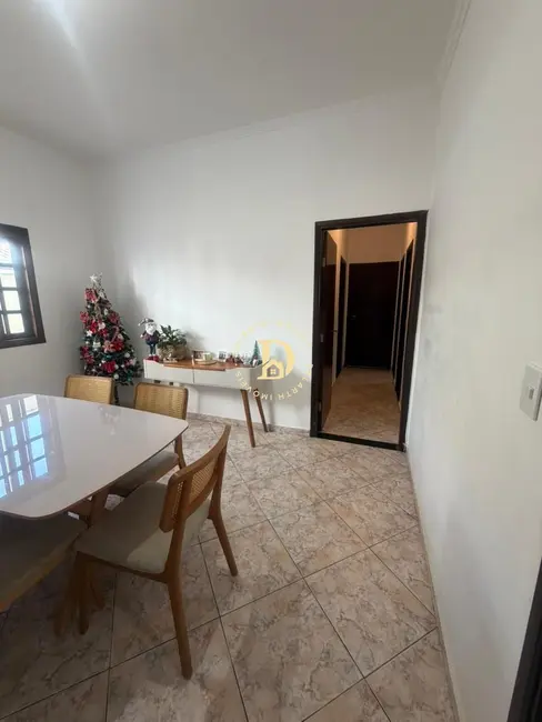 Foto 4 de Casa com 3 quartos à venda, 102m2 em Loteamento Villa Branca, Jacarei - SP