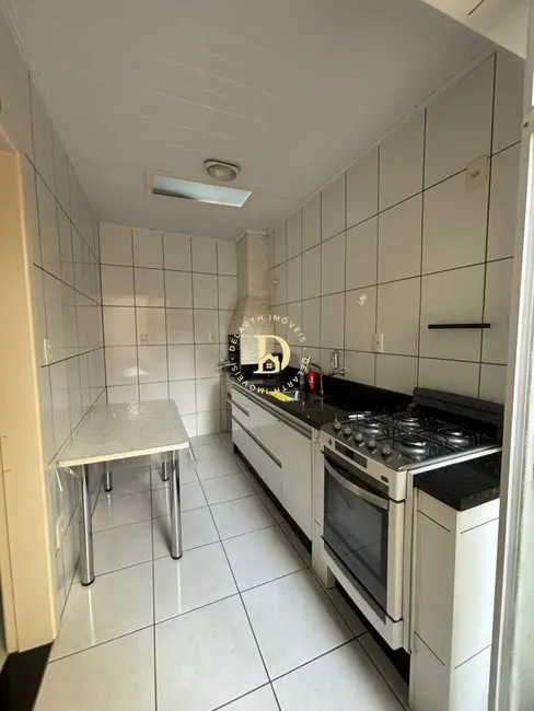 Foto 8 de Casa de Condomínio com 2 quartos à venda, 80m2 em Jardim Primavera, Jacarei - SP