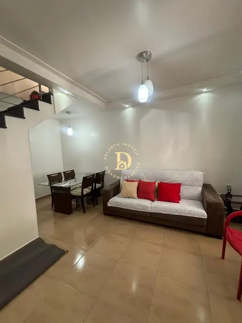 Foto 1 de Casa de Condomínio com 2 quartos à venda, 80m2 em Jardim Primavera, Jacarei - SP