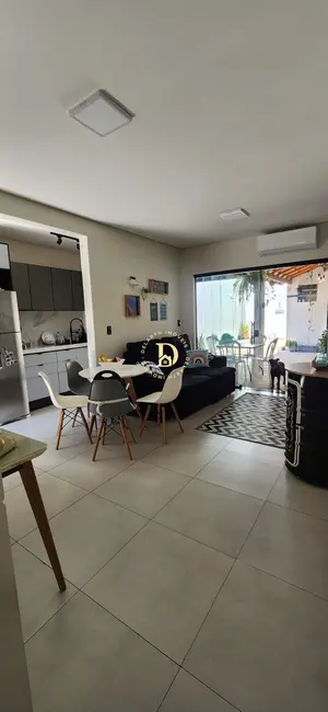 Foto 3 de Casa com 2 quartos à venda, 90m2 em Sao Jose Dos Campos - SP