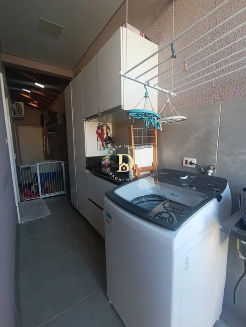 Sobrado com 3 quartos à venda, 137m2 em Loteamento Villa Branca, Jacarei - SP - imagem 9 Foto 9 de Sobrado com 3 quartos à venda, 137m2 em Loteamento Villa Branca, Jacarei - SP