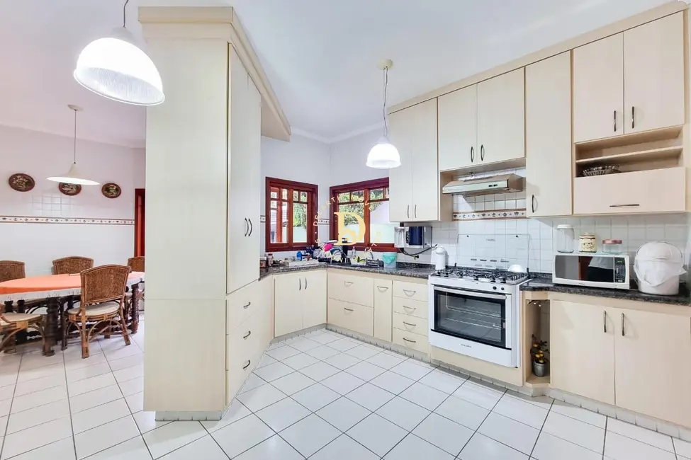 Foto 6 de Casa de Condomínio com 4 quartos à venda, 239m2 em Sao Jose Dos Campos - SP