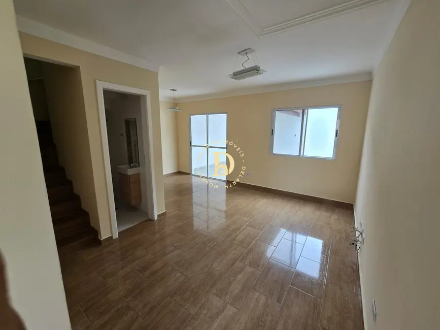 Casa de Condomínio com 3 quartos para alugar, 110m2 em Jacarei - SP - imagem 2 Foto 2 de Casa de Condomínio com 3 quartos para alugar, 110m2 em Jacarei - SP