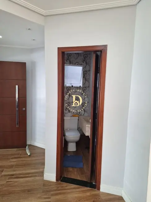 Foto 4 de Sobrado com 3 quartos à venda, 135m2 em Loteamento Villa Branca, Jacarei - SP