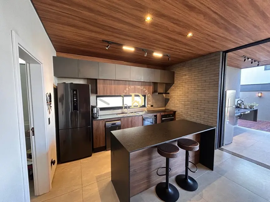 Foto 8 de Casa de Condomínio com 3 quartos à venda, 216m2 em Sao Jose Dos Campos - SP