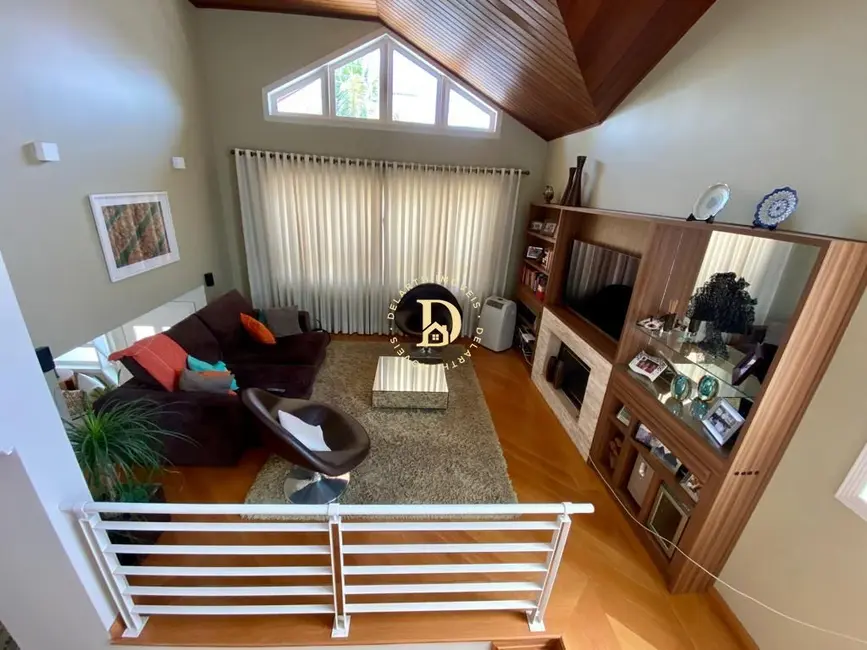 Foto 8 de Casa de Condomínio com 3 quartos para alugar, 250m2 em Sao Jose Dos Campos - SP